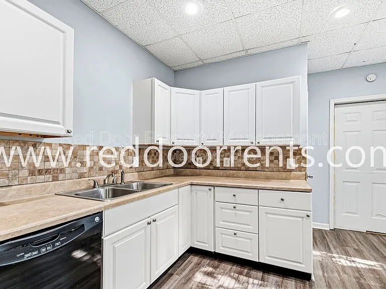 736 E Morris St — Photo 7