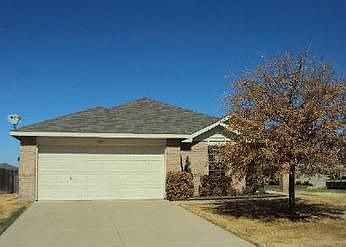 1st image of 700 Chestnut Ct