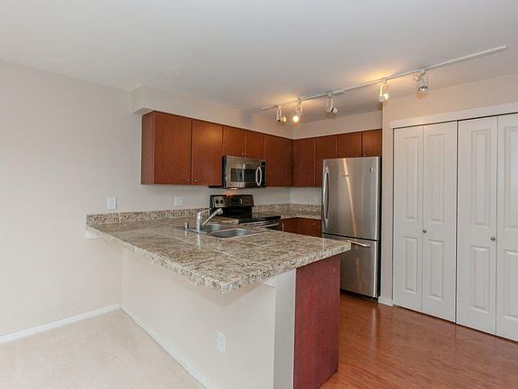 2nd image of 11215 NE 128th St APT L302