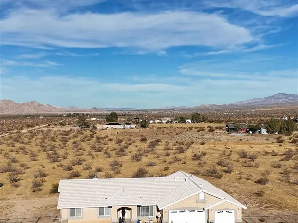 10575 Estrella Ave, Apple Valley, CA 92308
