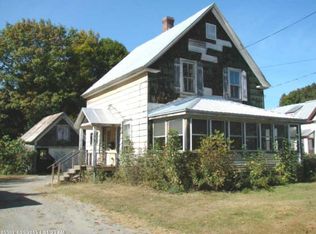111 Old Point Ave, Madison, ME 04950