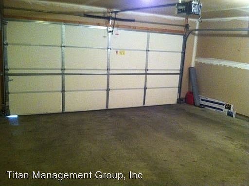 3rd image of 2419 Edison Dr