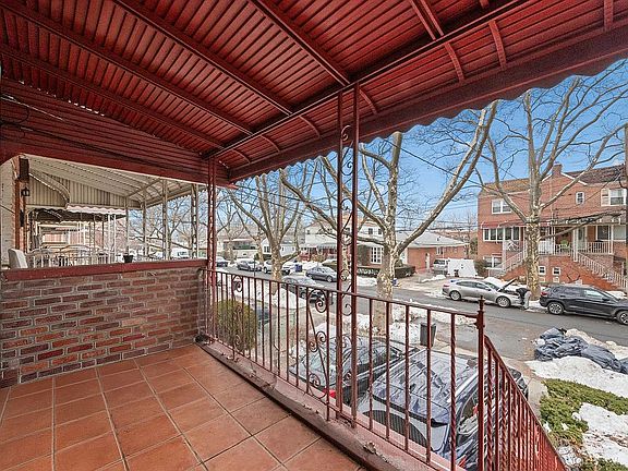 4th image of 1336 E 99th St