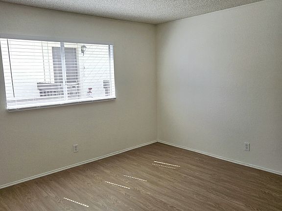 3rd image of 134 1st St #J