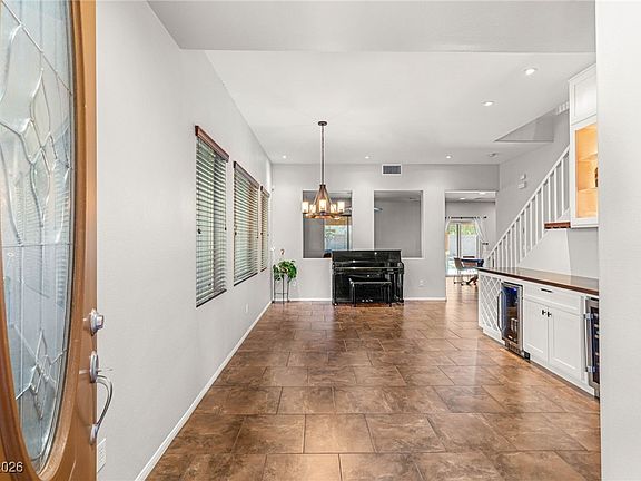 4th image of 4015 Blueberry Peak Ln