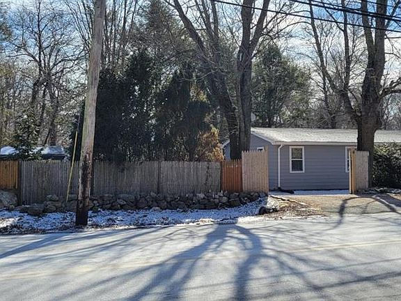 3rd image of 6 Curtis Corner Rd