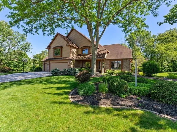 699 River Oaks DRIVE, Sheboygan Falls, WI 53085