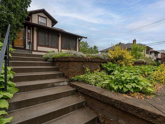 5th image of 3600 Harriet Ave