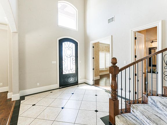 5th image of 5001 91st St