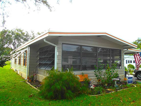 3rd image of 6030 Torrey Pines Dr