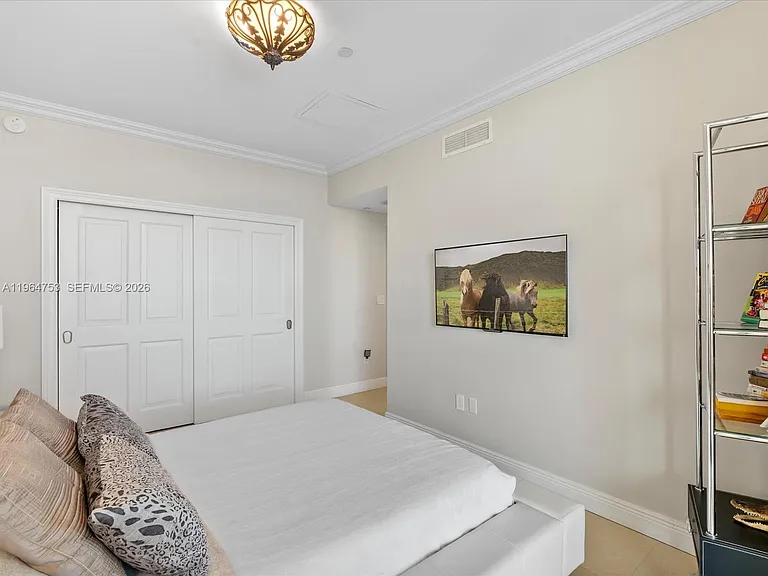 17875 Collins Ave #4405 — Photo 43