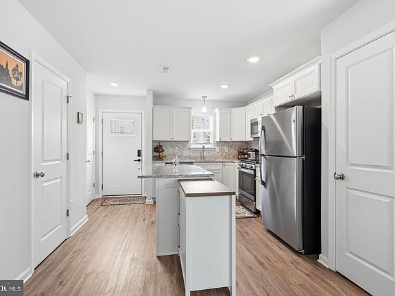 3rd image of 622 3rd St N