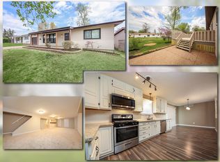 907 Holiday Ave, Hazelwood, MO 63042