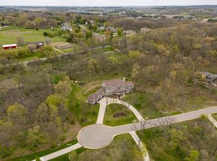 7 Woodhill Cir, Verona, WI 53593