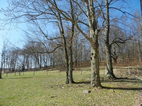 4th image of 8443 Graceland Lane Rd