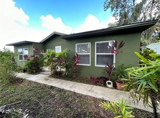 9902 Maple St, Gibsonton, FL 33534