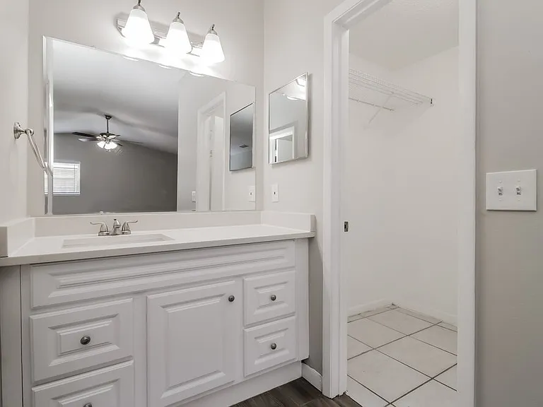 5437 Wauchula Ct — Photo 10