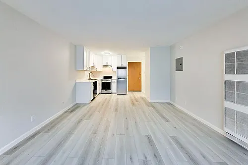 Floor plan 306