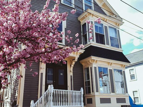 8 Randall St #2