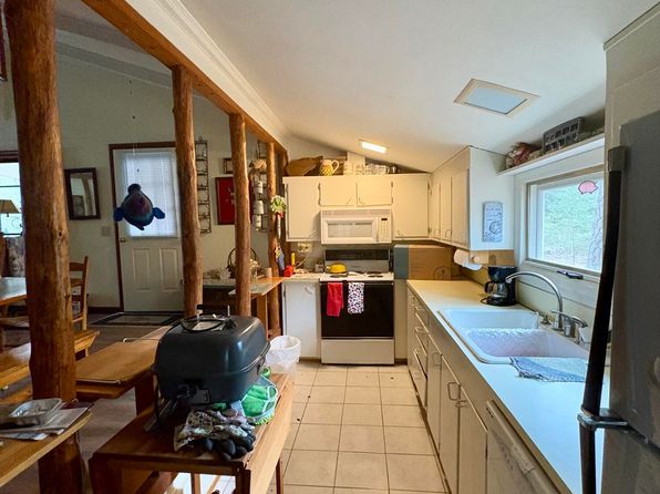 317 NE 42nd Street #0, Oak Island, NC 28465