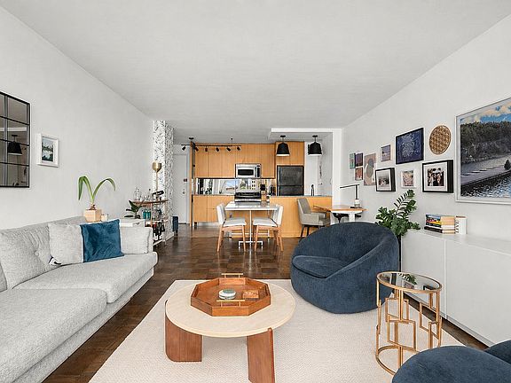 2nd image of 77 7th Ave APT 17H