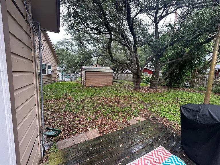 910 Whitewing Dr — Photo 13