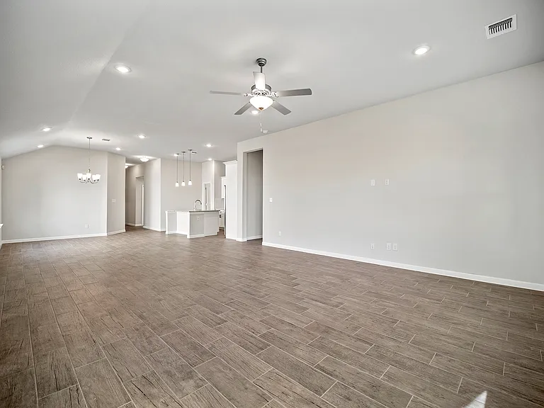 136 Caterpillar Ln — Photo 9