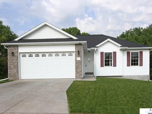 1849 NW Faesy Pl, Lincoln, NE 68528