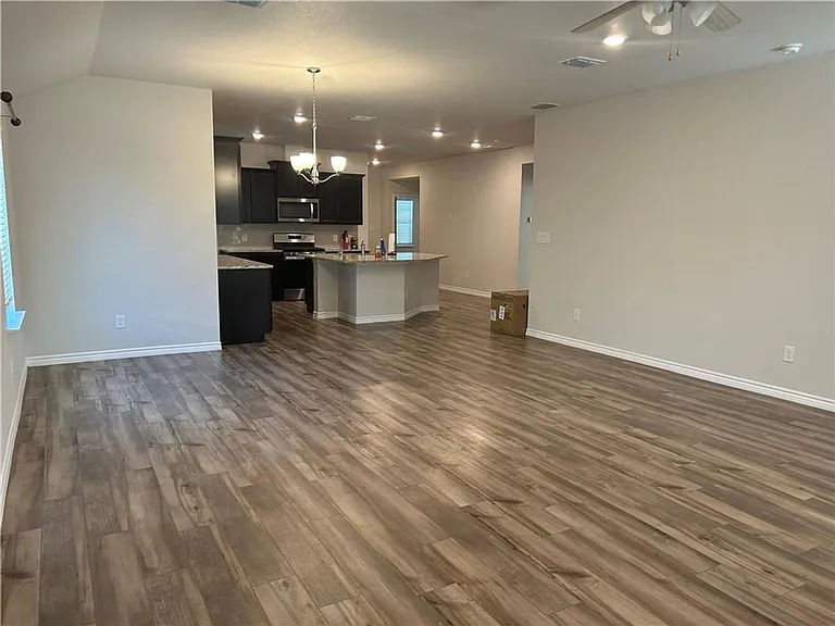 7825 Salais Dr — Photo 6