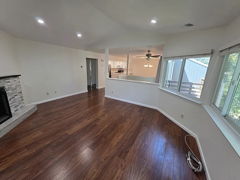 1884 Sally Creek Cir — Photo 12