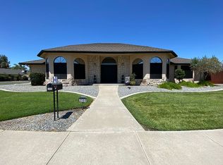 2500 N Kensington Way, Hanford, CA 93230