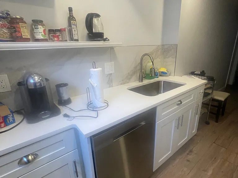 19 Wallingford Rd #B — Photo 2