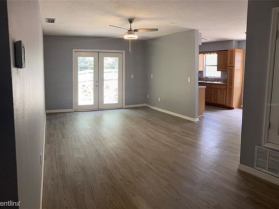 3rd image of 898 Turtle Mound Dr