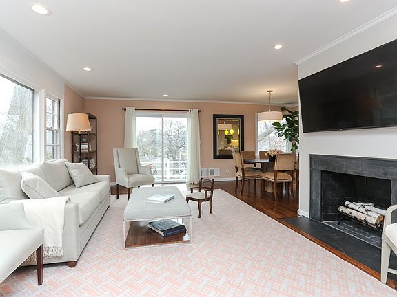 5th image of 46 Rockwood Dr