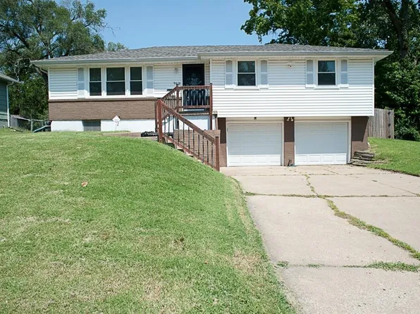 9616 E 86th Ter, Raytown, MO 64138