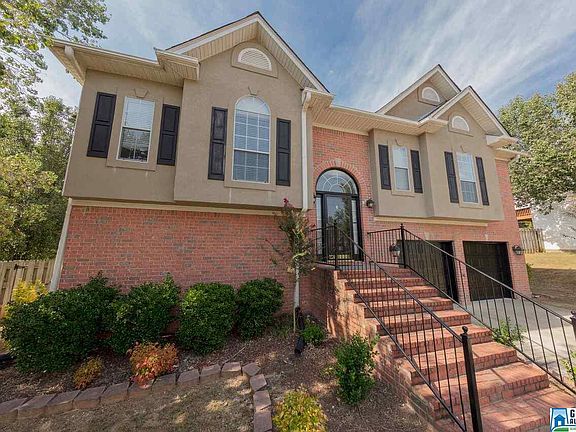 3rd image of 119 Cahaba Club Dr