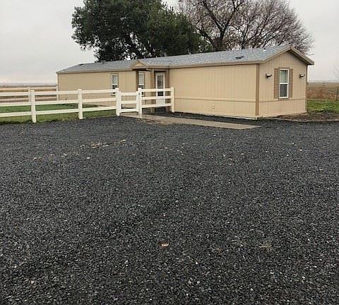 2nd image of 16691 Road 3 SE