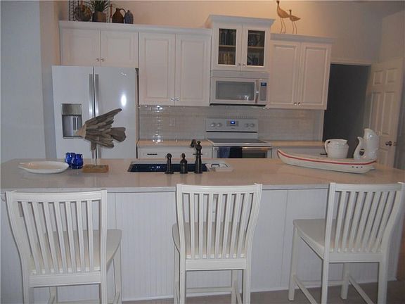 5th image of 1396 Ashwood Ln