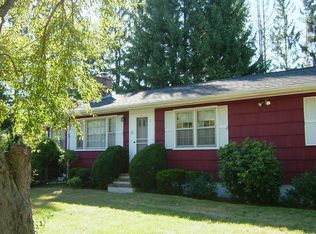 57 Hunt Rd, Chelmsford, MA 01824