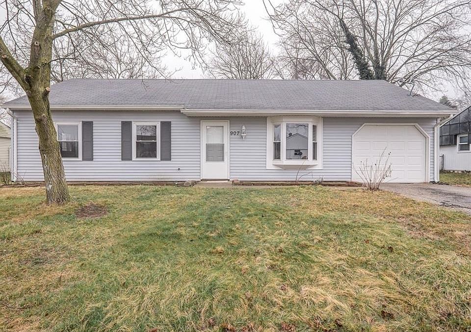 1st image of 907 Applewood Dr