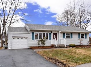 21 Brearly Cres, Flanders, NJ 07836