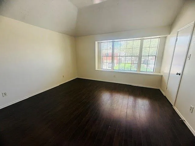 1931 Wildwood Ridge Dr — Photo 11