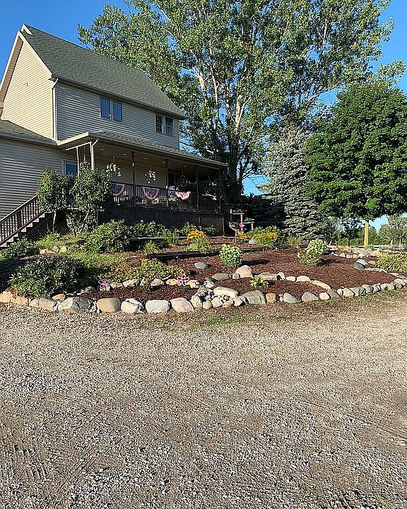 2nd image of 141 Mayer Rd