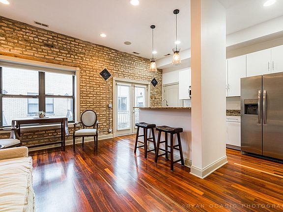 2nd image of 4440 N Damen Ave #4E