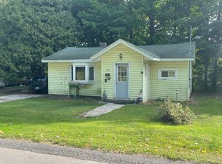 260 N Pine St, Shelby, MI 49455
