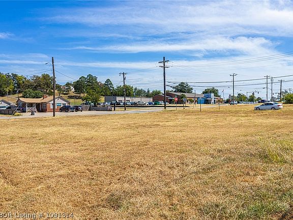 5th image of Fayetteville Rd