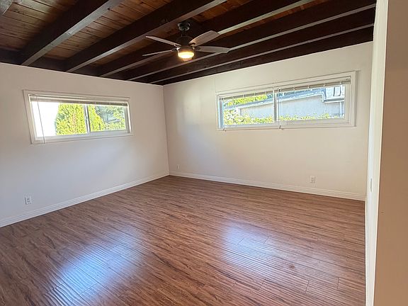 2nd image of 17551 Burbank Blvd