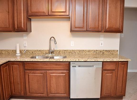 5th image of 6125 Adam Dr
