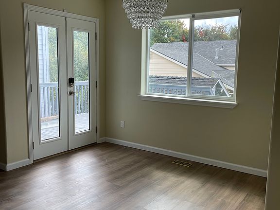4th image of 15718 SE Hawk Ct