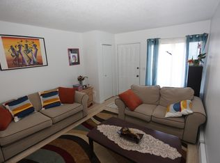 49 Rector St, East Hartford, CT 06108